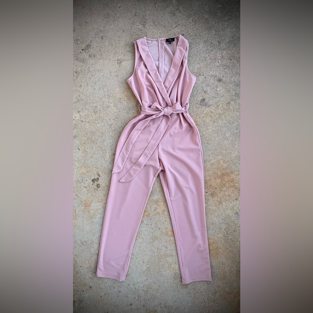 Elegant Pink Sleeveless Jumpsuit